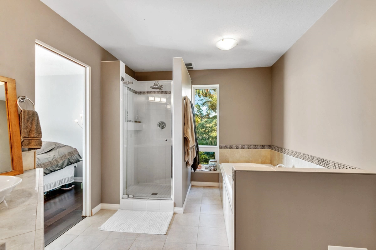 Office / Den Photo of 45 Sweetwater Place, Lions Bay, BC