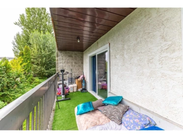 Walk-In Closet Photo of 105 33850 Fern Street Street, Abbotsford, BC