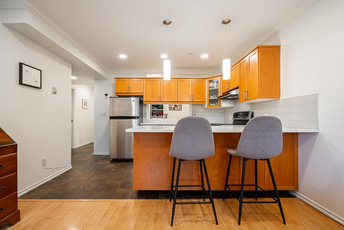 Breakfast Nook Photo of 218 1990 W 6th Avenue, Vancouver, BC