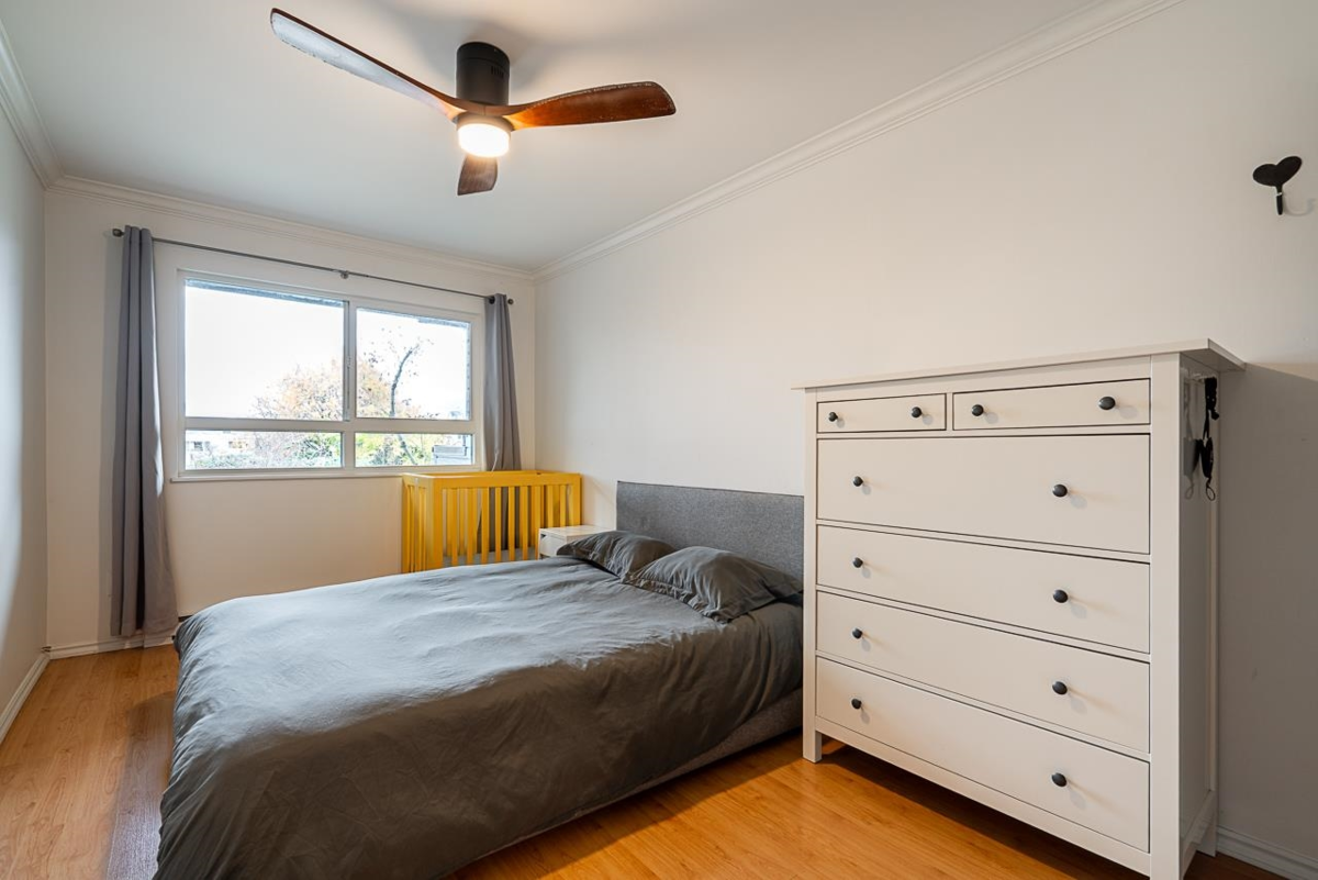 Guest Bathroom Photo of 218 1990 W 6th Avenue, Vancouver, BC