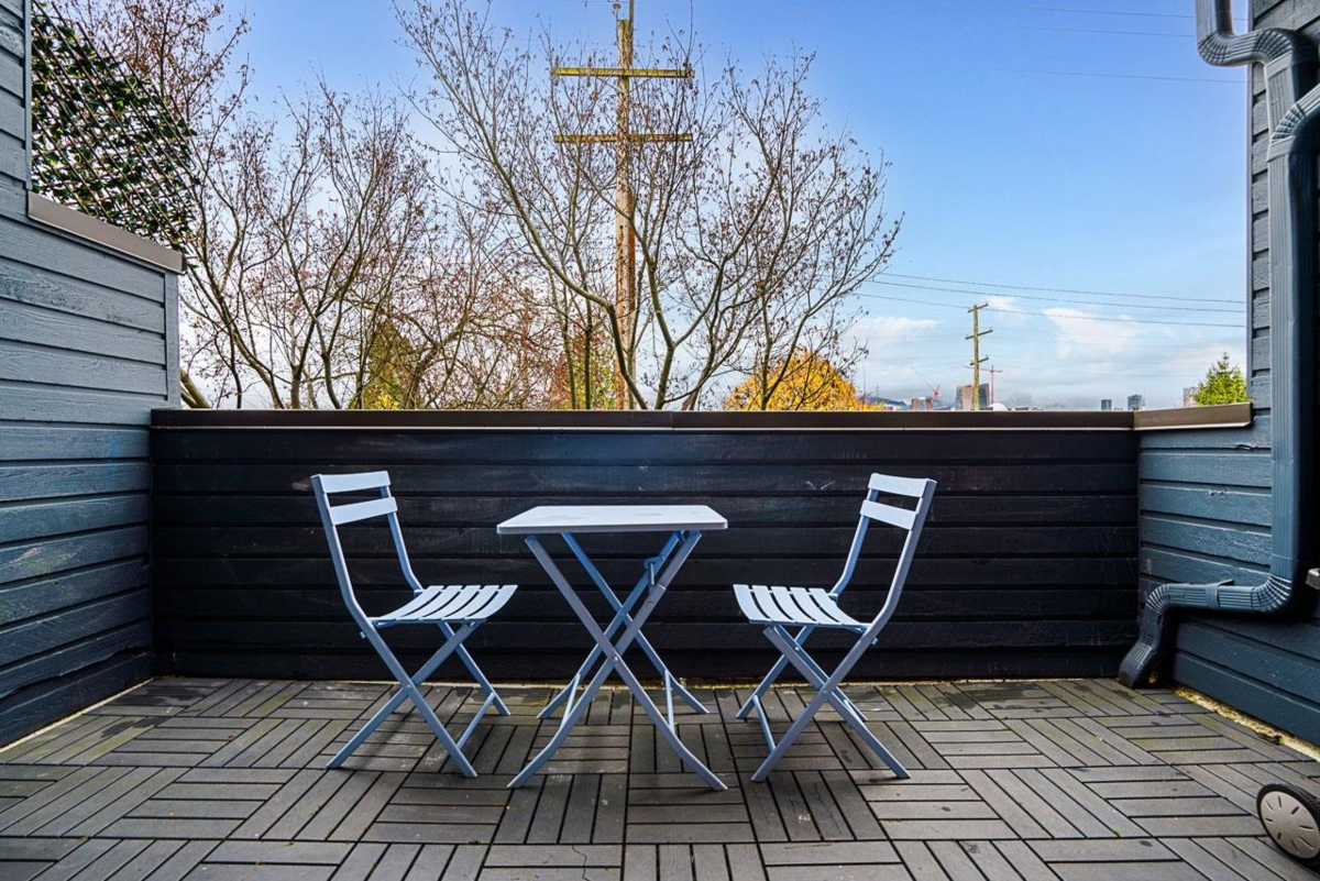 Laundry Room Photo of 218 1990 W 6th Avenue, Vancouver, BC