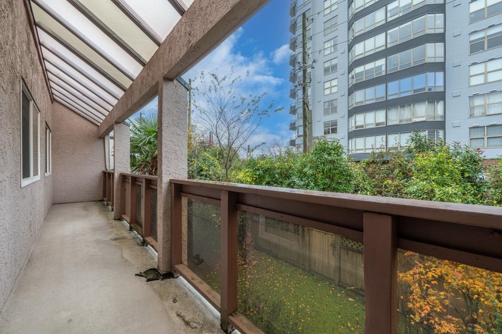 Basement Recreation Room Photo of 8 45 Fourth Street, New Westminster, BC