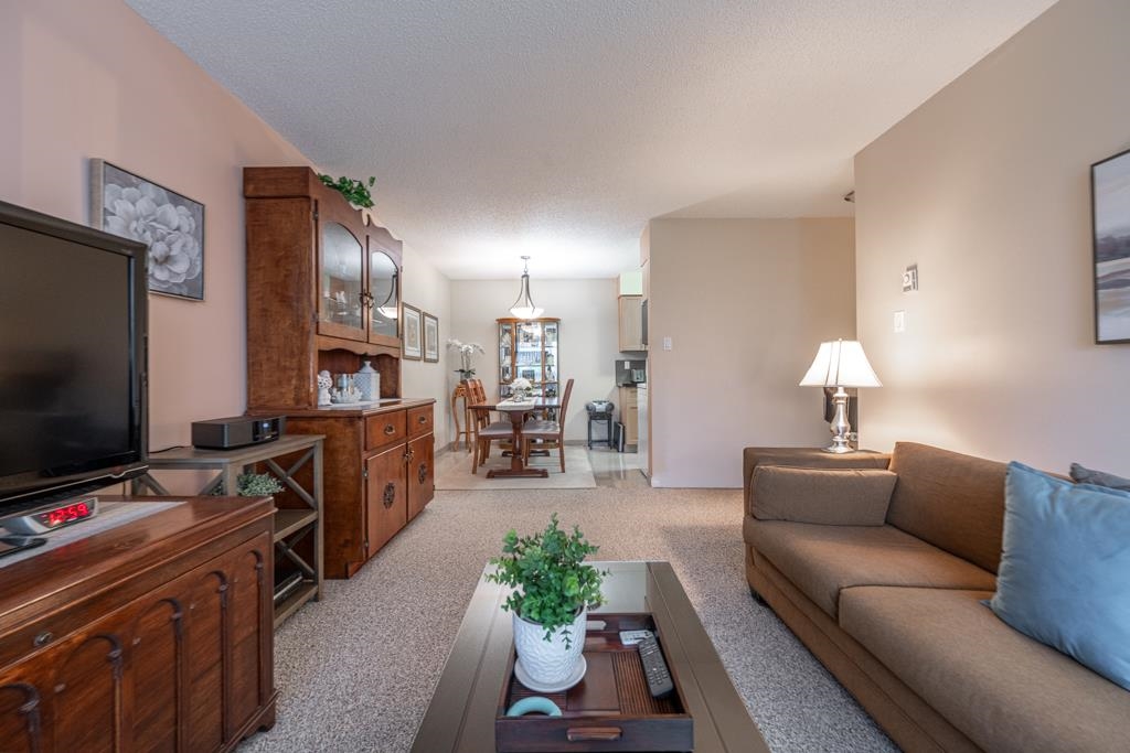 Kitchen Photo of 8 45 Fourth Street, New Westminster, BC