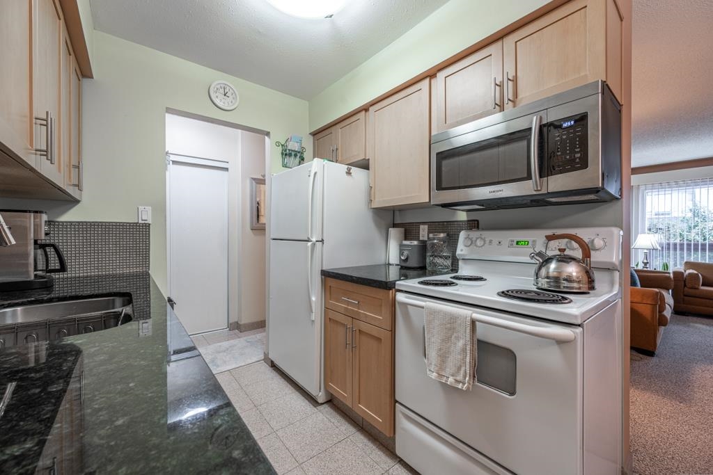 Primary Bedroom Photo of 8 45 Fourth Street, New Westminster, BC