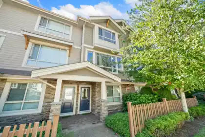 4 19752 55a Avenue, Langley, BC, Langley City — 3 bed townhouse for sale