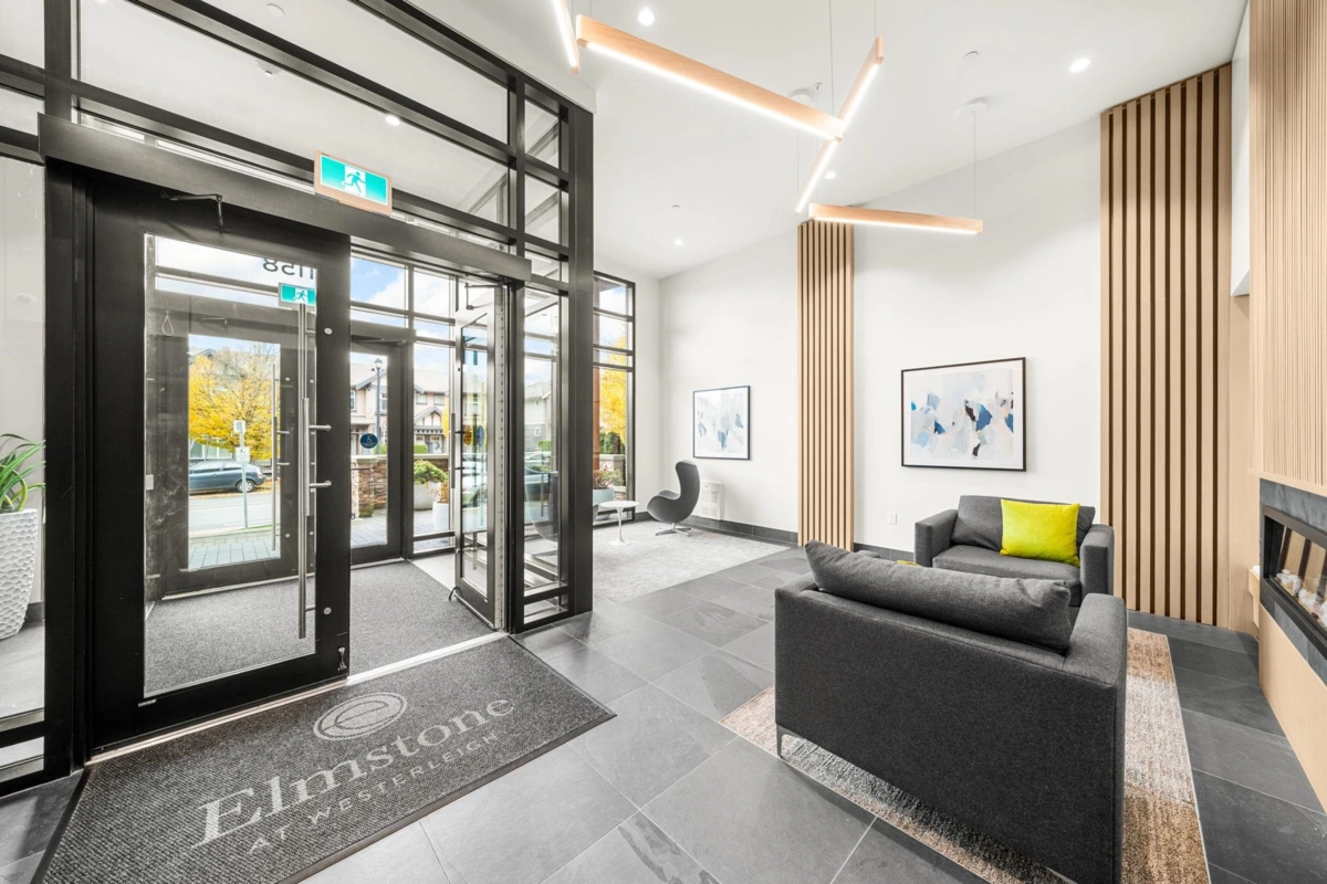 Living Room Photo of 119 31158 Westridge Place, Abbotsford, BC
