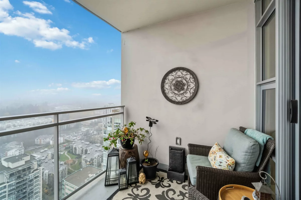 Hallway Photo of 3901 2955 Atlantic Avenue, Coquitlam, BC