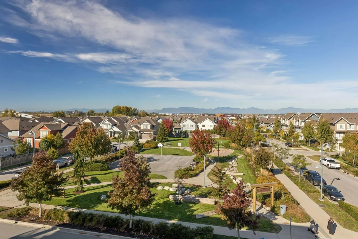 Staircase Photo of 401 4690 Hawk Lane, Tsawwassen, BC