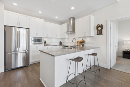 401 4690 Hawk Lane, Tsawwassen, BC, Tsawwassen — Apartment/Condo for sale