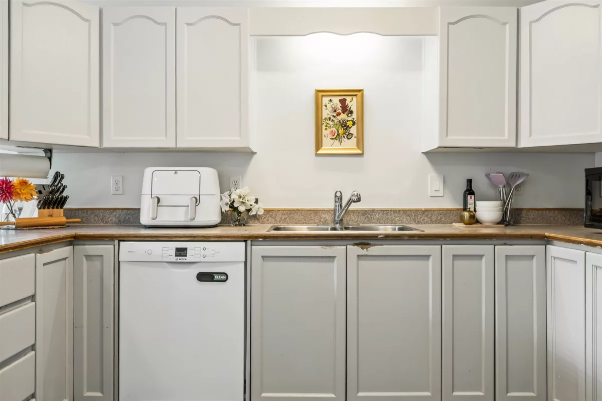 Family Room Photo of 5 46735 Yale Road, Chilliwack, BC