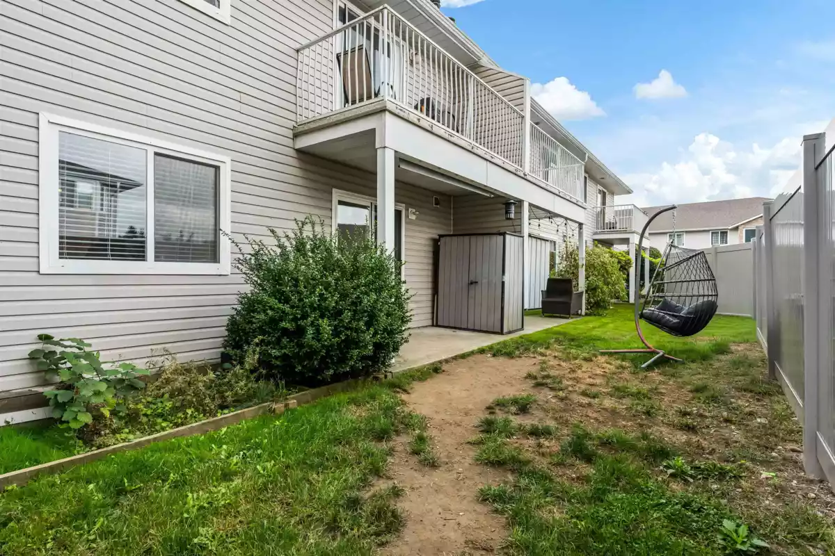 Outdoor Deck Photo of 5 46735 Yale Road, Chilliwack, BC