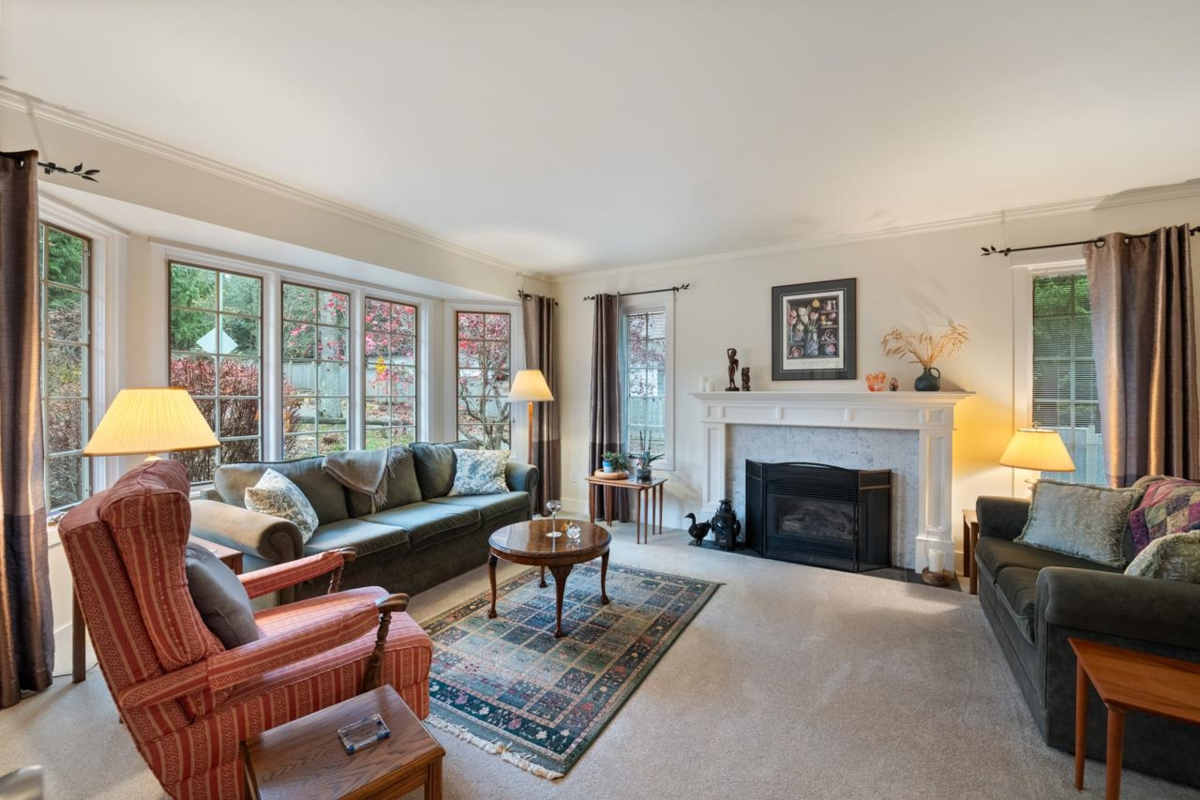Dining Area Photo of 1711 126 Street, Surrey, BC