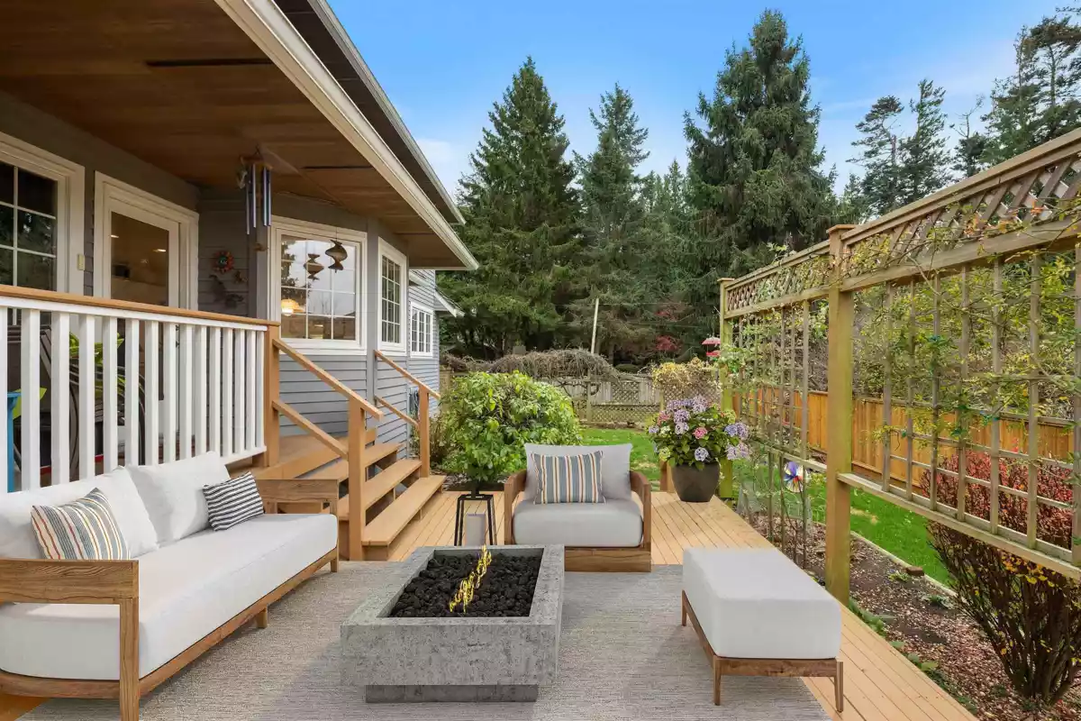 Laundry Room Photo of 1711 126 Street, Surrey, BC