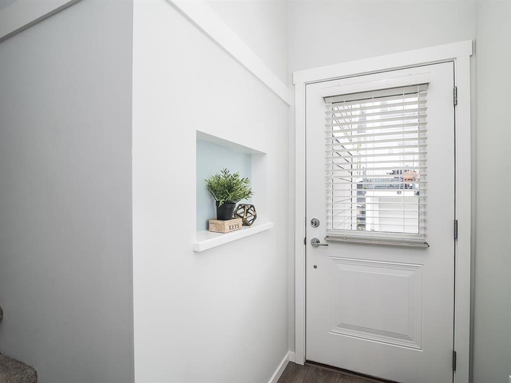 Dining Area Photo of 24 15128 24 Avenue, Surrey, BC
