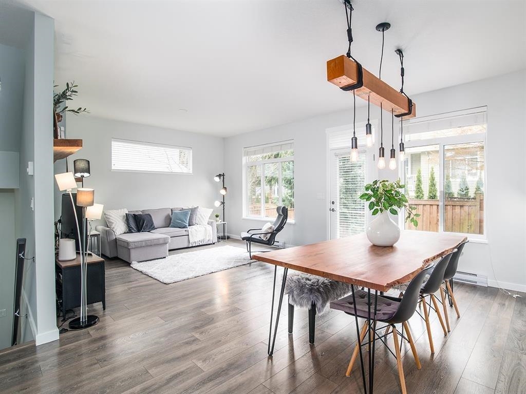 Kitchen Island Photo of 24 15128 24 Avenue, Surrey, BC
