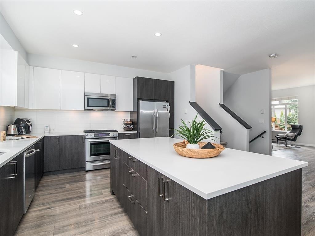 Walk-In Closet Photo of 24 15128 24 Avenue, Surrey, BC