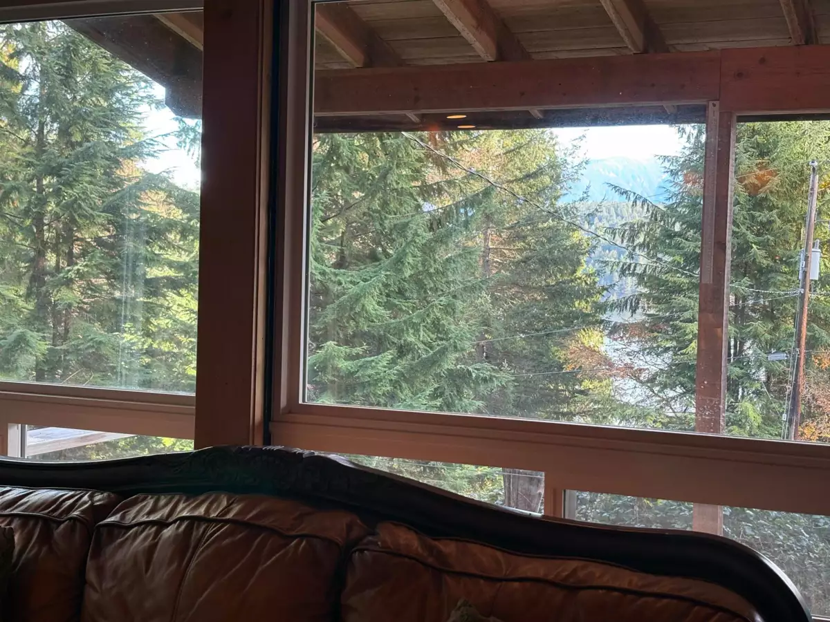 Loft / Bonus Room Photo of 815 The Grove Road, Gambier Island, BC