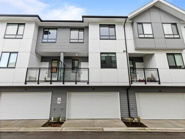 Living Room Photo of 30 12635 63 Avenue, Surrey, BC
