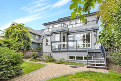 Garden / Landscaping Photo of 4038 W 33rd Avenue, Vancouver, BC