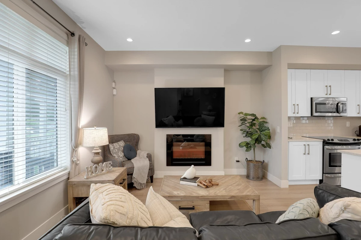 Kitchen Photo of 20377 82 Avenue, Langley, BC