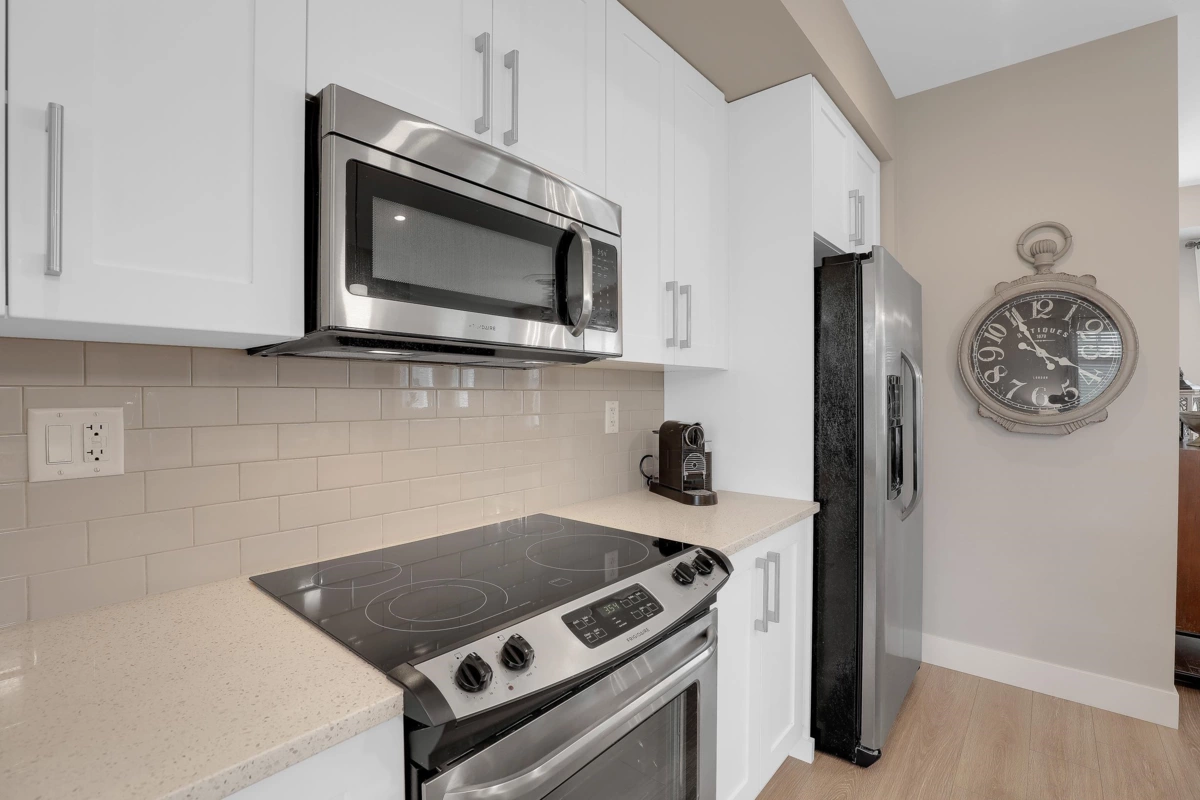 Walk-In Closet Photo of 20377 82 Avenue, Langley, BC