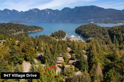 Community Amenities Photo (Clubhouse) of 947 Village Drive, Bowen Island, BC