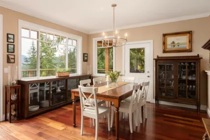 947 Village Drive, Bowen Island, BC, Bowen Island — Single Family Residence for sale