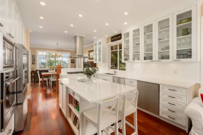 Kitchen Island Photo of 947 Village Drive, Bowen Island, BC