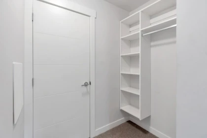 Basement Recreation Room Photo of 319 32690 14 Avenue, Mission, BC