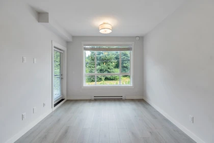 Hallway Photo of 319 32690 14 Avenue, Mission, BC