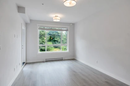 Primary Bedroom Photo of 319 32690 14 Avenue, Mission, BC