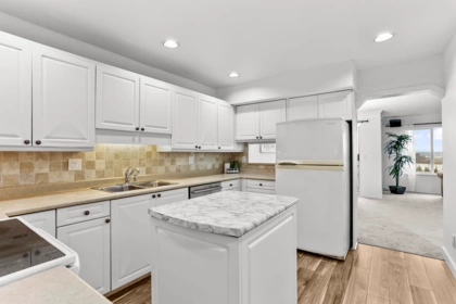 Breakfast Nook Photo of 117 1140 Castle Crescent, Port Coquitlam, BC