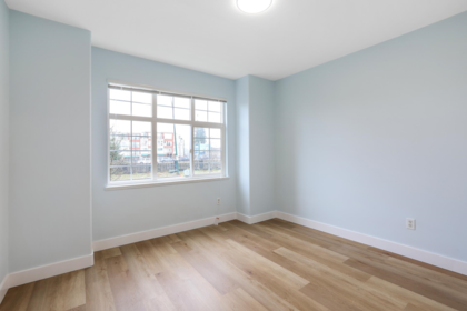 Entry Foyer Photo of 2988 School Avenue, Vancouver, BC