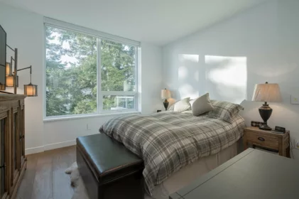 Basement Recreation Room Photo of 315 15165 Thrift Avenue, White Rock, BC