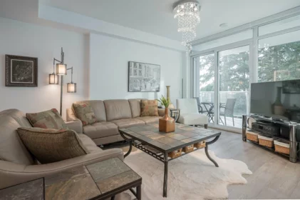 Breakfast Nook Photo of 315 15165 Thrift Avenue, White Rock, BC