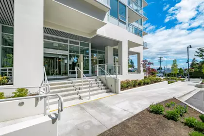 315 15165 Thrift Avenue, White Rock, BC