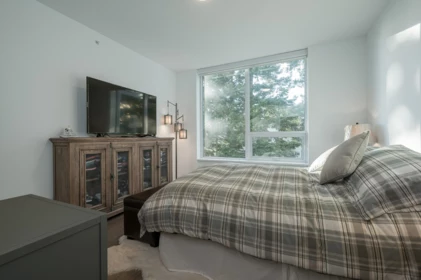 Laundry Room Photo of 315 15165 Thrift Avenue, White Rock, BC