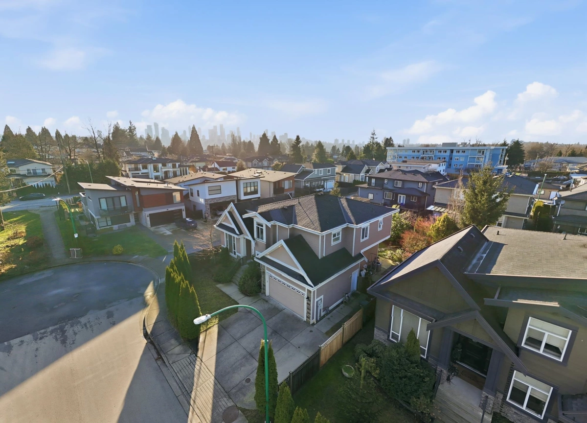 Community Amenities Photo (Clubhouse) of 3741 Dundonald Avenue, Burnaby, BC