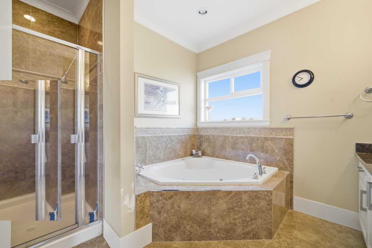 Laundry Room Photo of 3741 Dundonald Avenue, Burnaby, BC