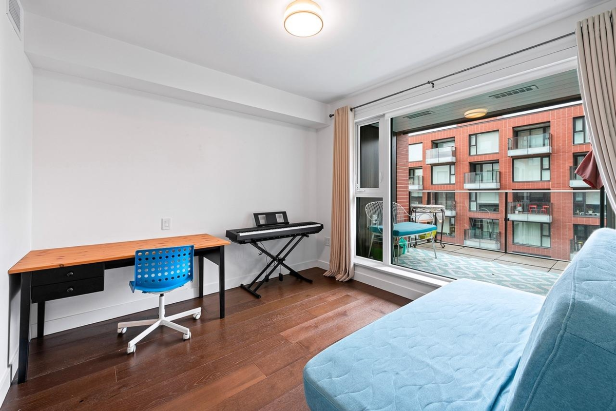 Hallway Photo of 602 1561 W 57th Avenue, Vancouver, BC