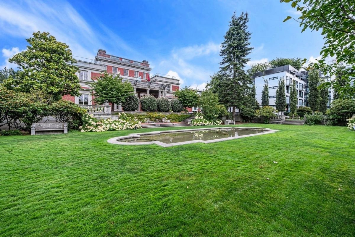 Kitchen Photo of 602 1561 W 57th Avenue, Vancouver, BC