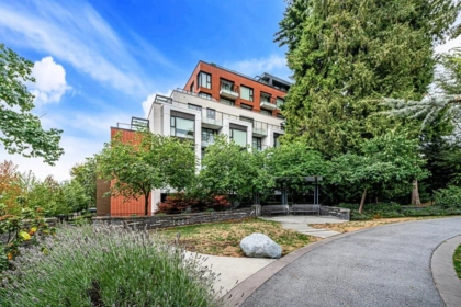 602 1561 W 57th Avenue, Vancouver, BC