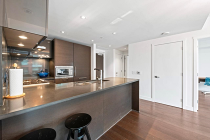 Entry Foyer Photo of 602 1561 W 57th Avenue, Vancouver, BC