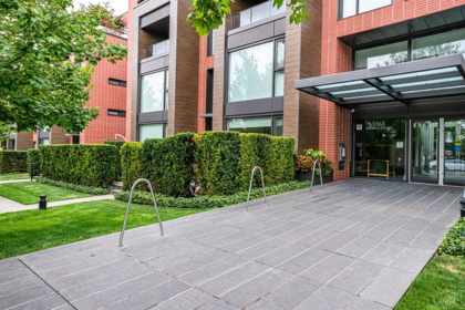 602 1561 W 57th Avenue, Vancouver, BC