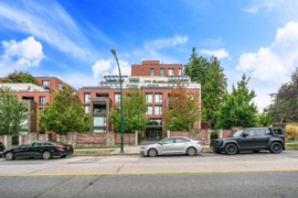 602 1561 W 57th Avenue, Vancouver, BC