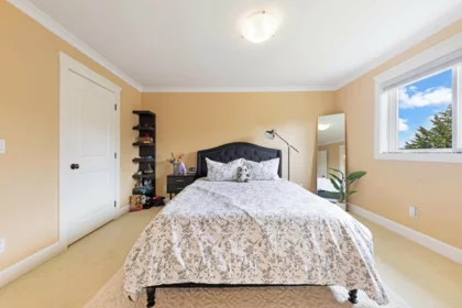 Guest Bathroom Photo of 17038 Greenway Drive, Surrey, BC