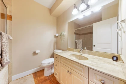 Laundry Room Photo of 17038 Greenway Drive, Surrey, BC