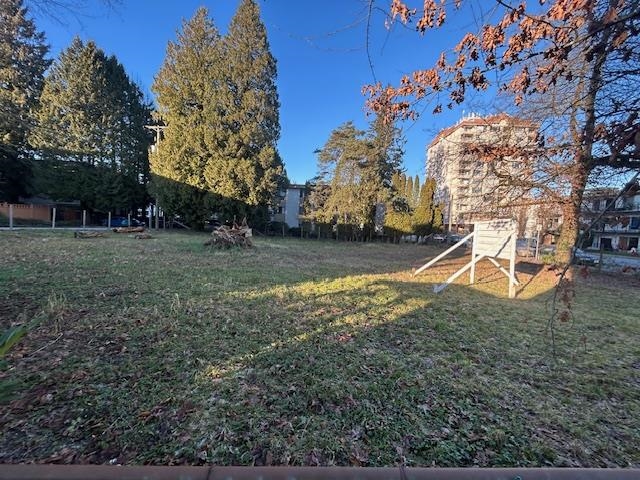 Guest Bathroom Photo of 11951 222 Street, Maple Ridge, BC