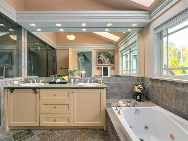 Basement Recreation Room Photo of 4035 W 27th Avenue, Vancouver, BC