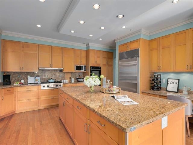 Breakfast Nook Photo of 4035 W 27th Avenue, Vancouver, BC